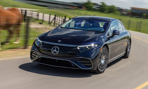 Mercedes-Benz EQS: Napredni električni automobil koji kombinuje tehnologiju, dizajn i performanse